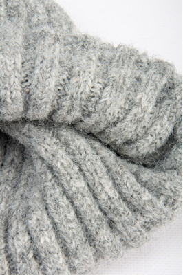 Шапка жіноча